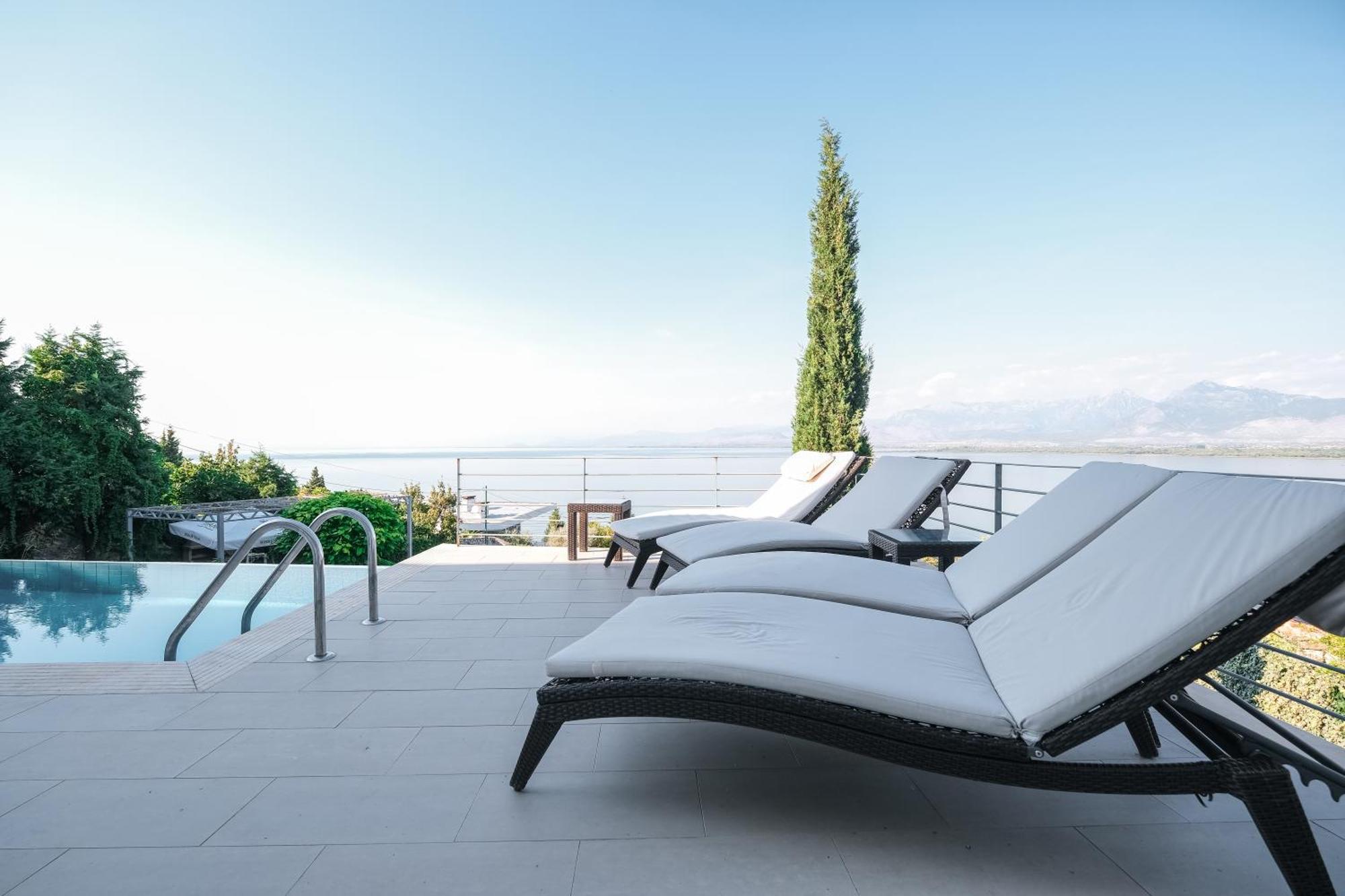 Exclusive Lake Villa Shiroka Bagian luar foto