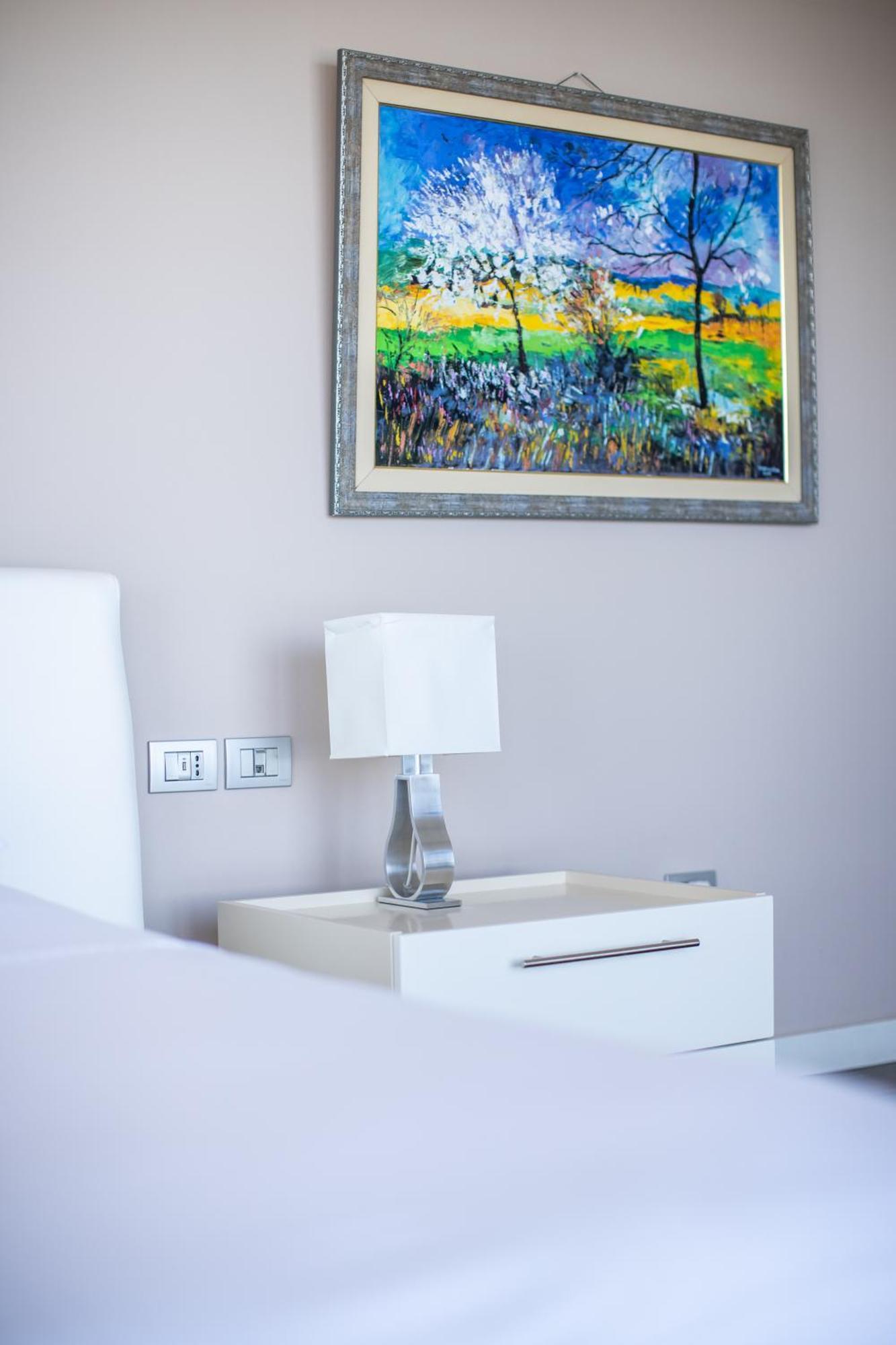 Exclusive Lake Villa Shiroka Bagian luar foto