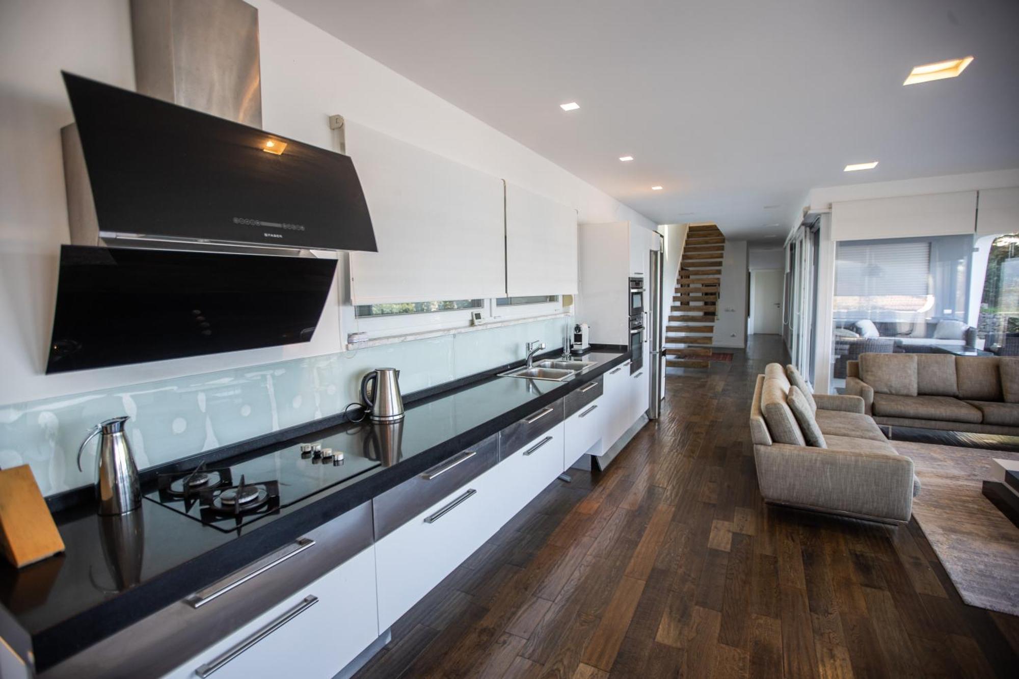 Exclusive Lake Villa Shiroka Bagian luar foto